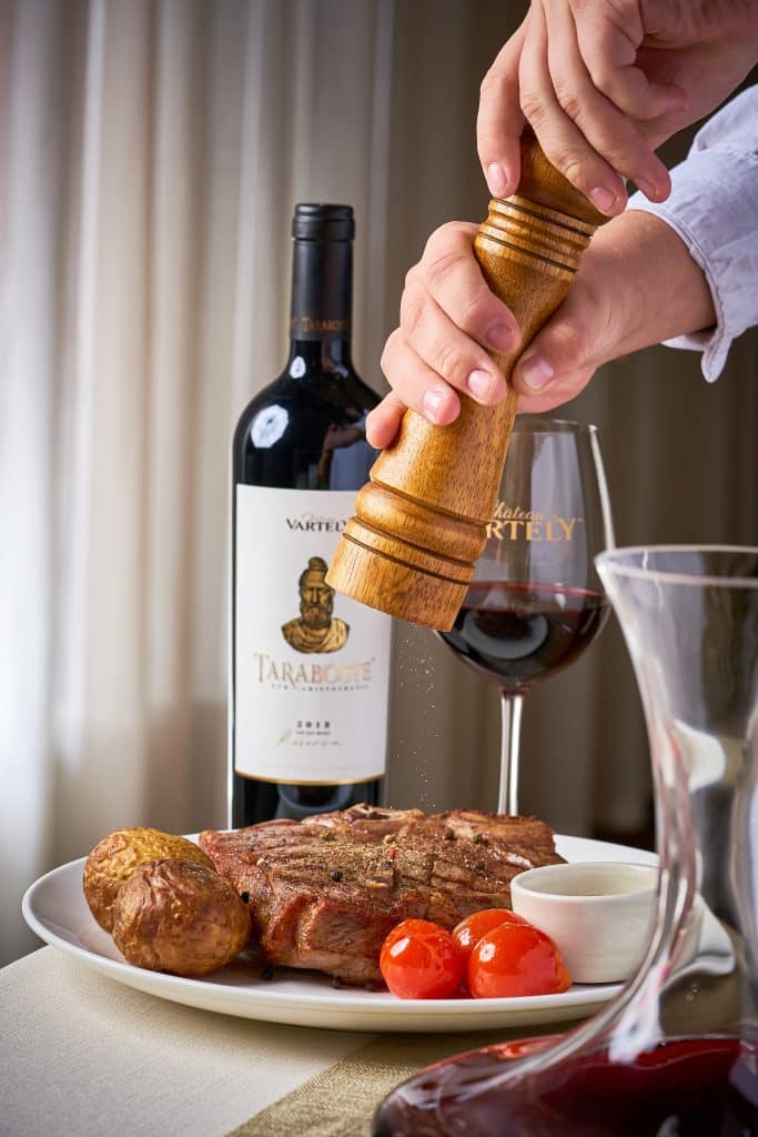 Taraboste Cabernet Merlot Chateau Vartely sarbatori vin masa Craciun